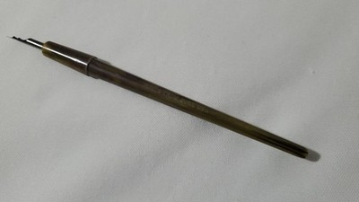 Vintage Hunt s Crow Quill Green Brown Swirl Dip Pen Nib Holder 1950's USA