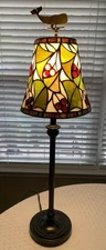 Tiffany Style Stained Glass Table Lamp Hand Crafted Green Leaves/Red Berries