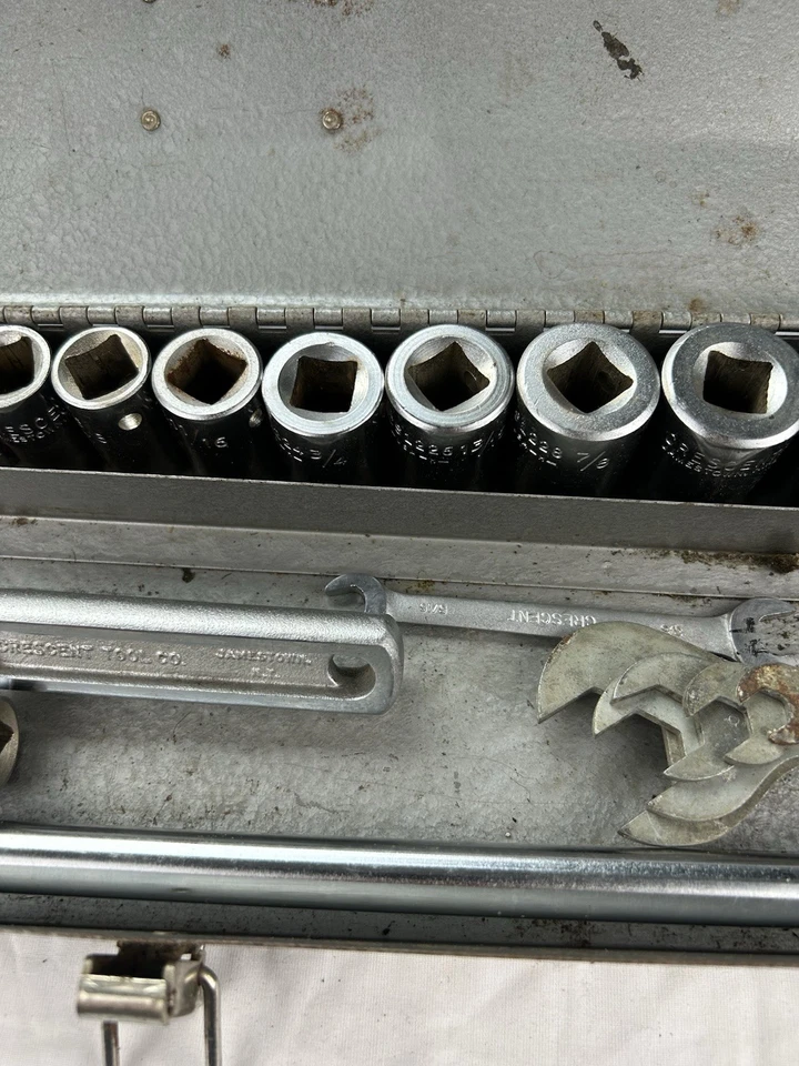 Very Rare Crescent tool kit Vintage 1950s 1/2” Drive Steel box 15 Piece W/papers - Image 3 of 4