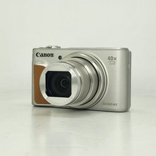 Canon PowerShot SX740 HS (Silver) - DEFECTIVE mint condition screen wont turn on