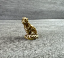 Wade Whimsies Tiger Red Rose Tea Made in England Miniature Porcelain Figurine