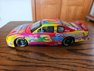 Dale Earnhardt #3 RCCA 1:24 Goodwrench Service Peter Max 2000 Monte Carlo Bank