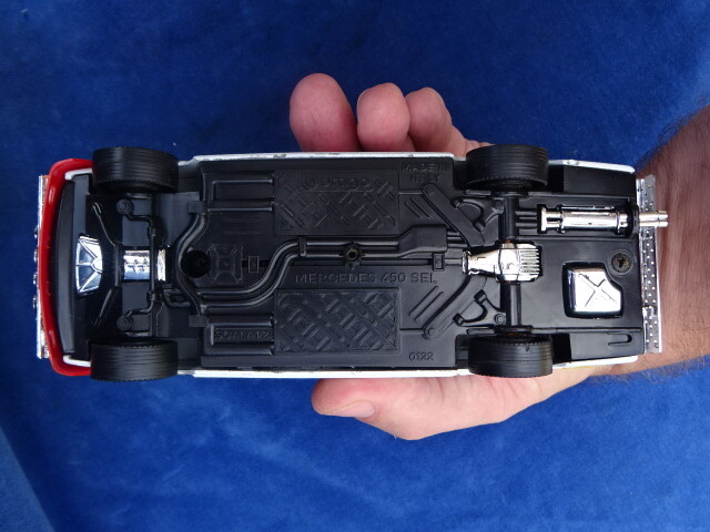 BURAGO - 1/24 - MERCEDES 450 0122 - A REPARER / To repair | UK