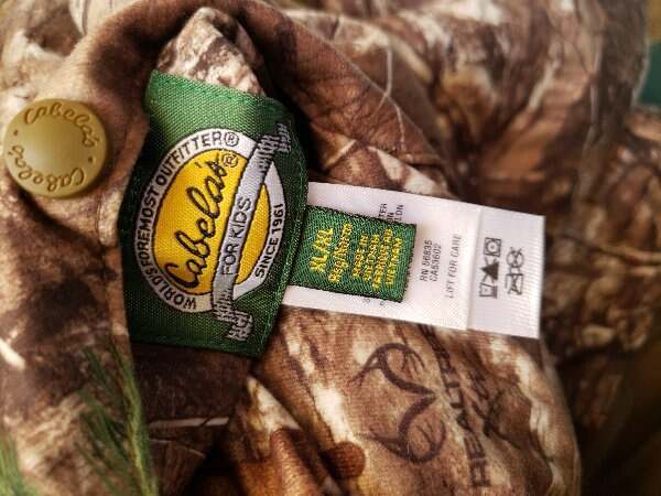 Cabelas Boys XL 18/20 Camo Print Hunting Coat Jacket