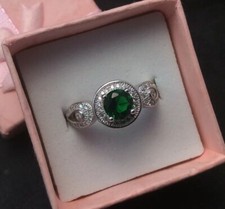  Beautiful 925 Sterling Silver Emerald Green Cubic Zirconia Engagement Ring SZ 7
