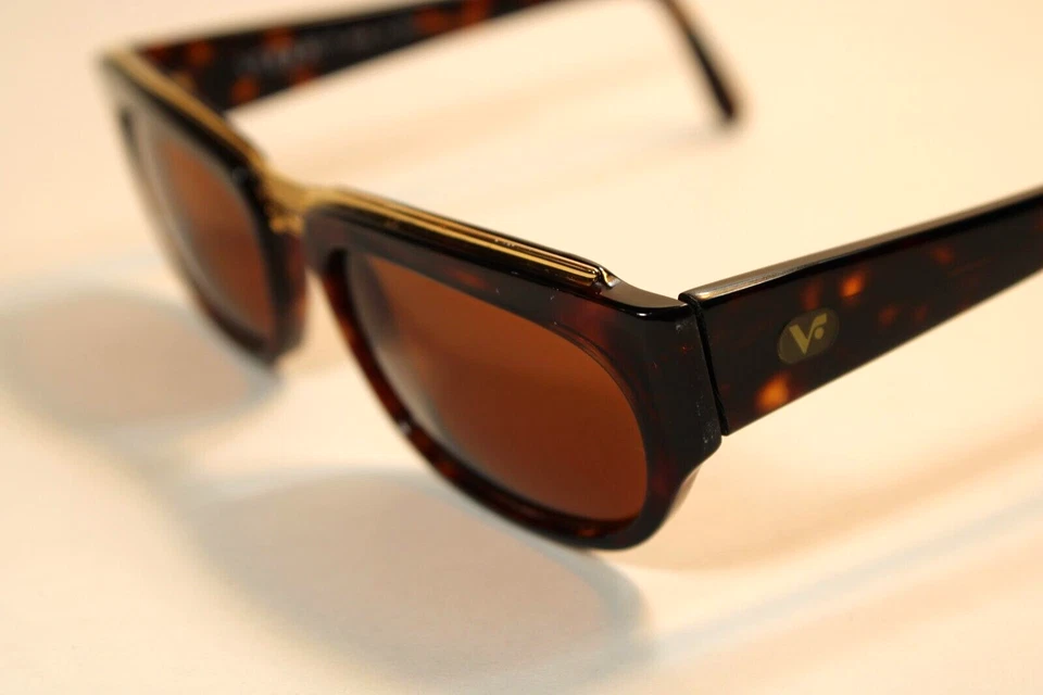 Óculos de sol Florence Vogue Vo 2032 armação dourada/tartartaruga feito na Itália - Imagem 2 de 4