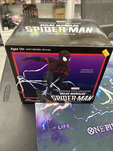 DIAMOND SELECT TOYS Marvel Premier Collection Miles Morales Spider-Man Estatua 23