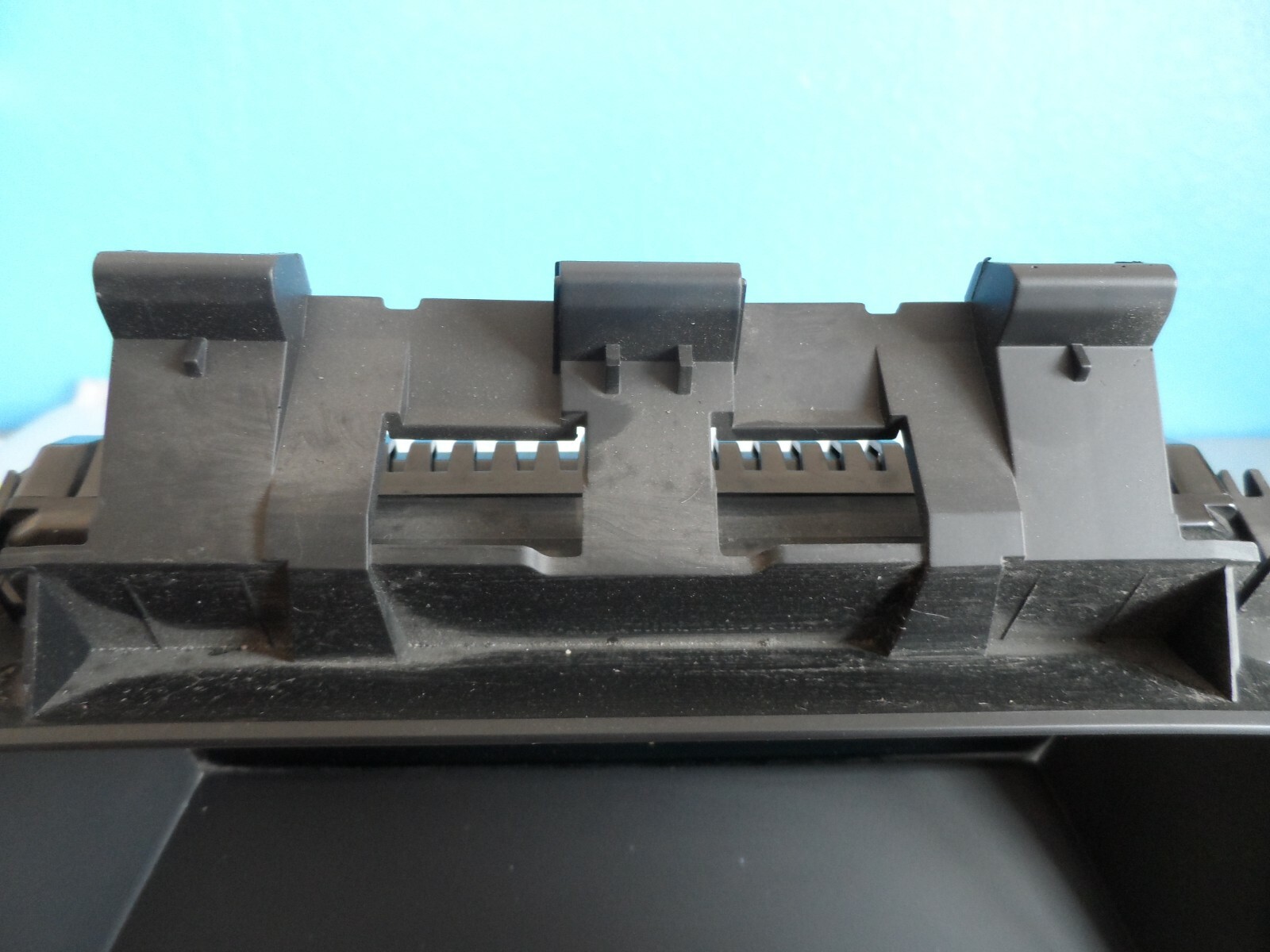 Picture 4 of 9