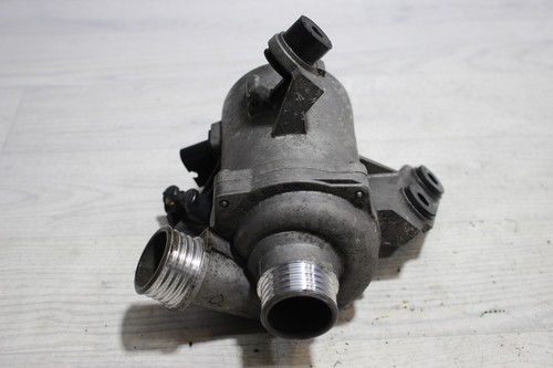 Wasserpumpe Zusatzwasserpumpe 30445331 / 307074 BMW 1er E87 Bj,09