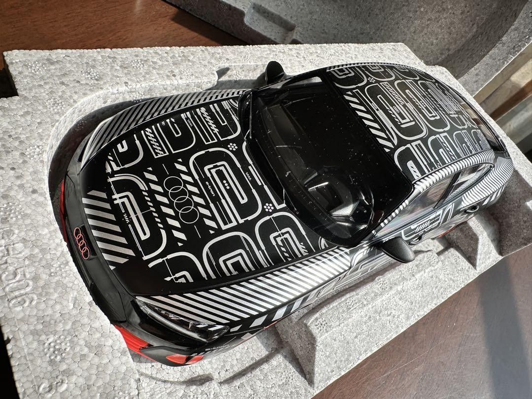 Audi RS e-tron GT Prototype 1/18 Scale Model Car Black and