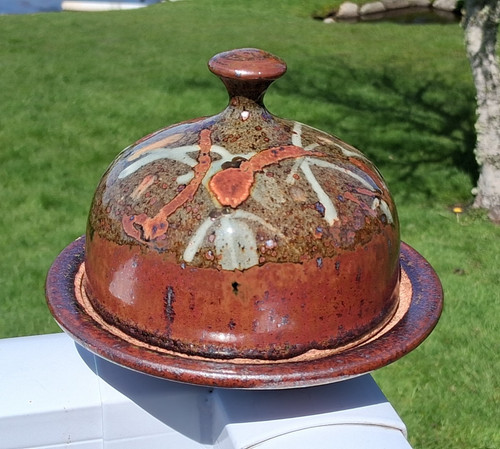 Studio Art Pottery Glazed Stoneware Covered Cheese/Butter Dish Cloche Signed EUC