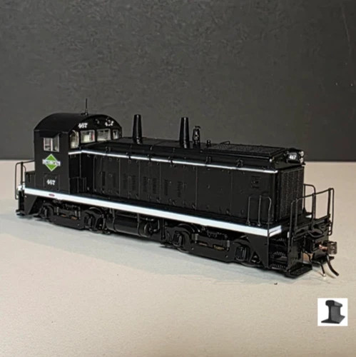 Rapido ~ HO Scale ~ EMD SW9 ~ Illinois Central #468 ~ DC Version ~ 027083 | Zustand: New