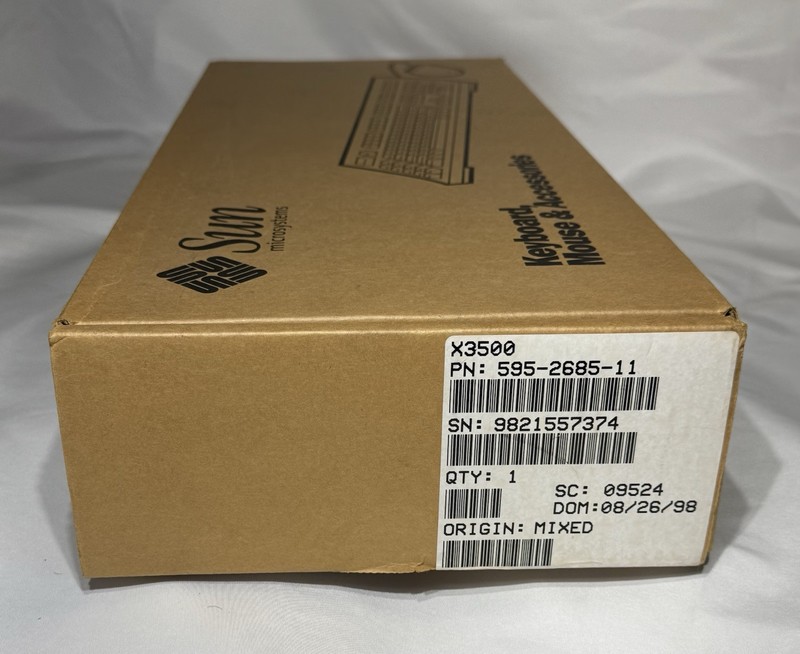 Sun 320-1233 Type 5c Keyboard Mini-Din US with 370-1586 Mouse & Sun Pad, NEW