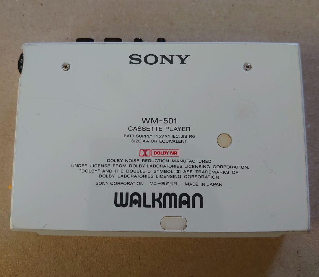 ジャンク　SONY WALKMAN カセットウォークマン WM-501 ホワイト ジャンク品】 SONY WALKMAN WM-501 白 ソニー ウォークマン