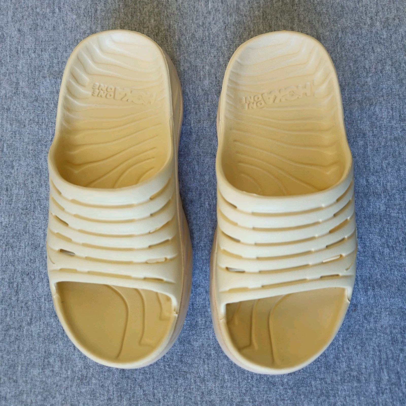 HOKA ONE ONE Women's Cream Ora Recovery Slides Size 6 Comfortable Soft Support 