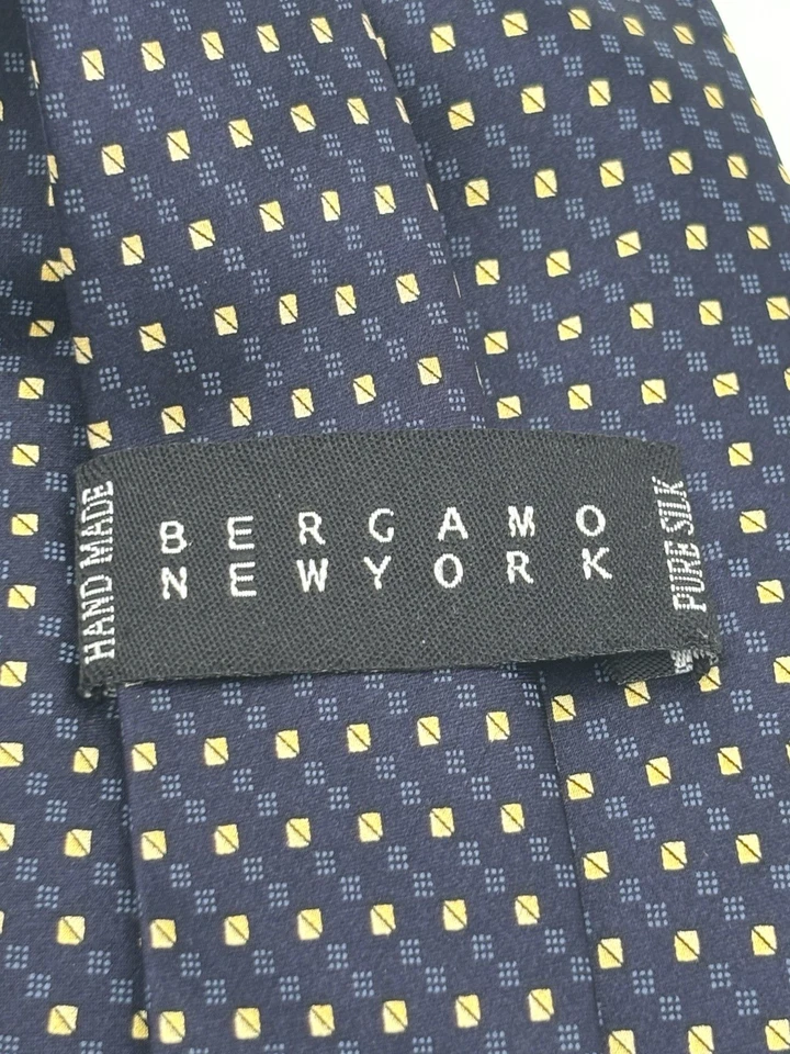 Corbata Brocado Bergamo NY Hecha a Mano 100% Seda Azul Dorado sobre Negro De Colección 4" x 60" Foto 3 de 4