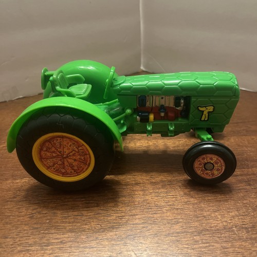 TEENAGE MUTANT NINJA TURTLES TMNT 1993 FARMER MIKE'S TURTLE TRACTOR