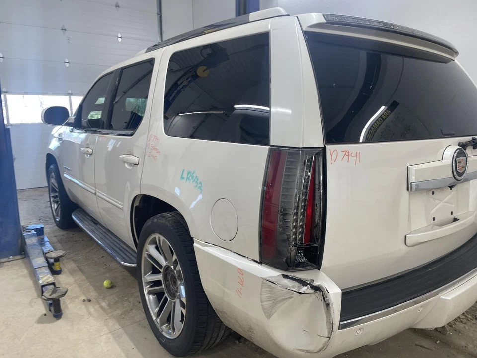 Used Speedometer Gauge fits: 2013 Cadillac Escalade cluster MPH US market w/o Pl - Image 3 of 4