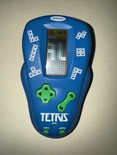 Radica Tetris Electronic Handheld Pocket Game 2000 Tested and Works