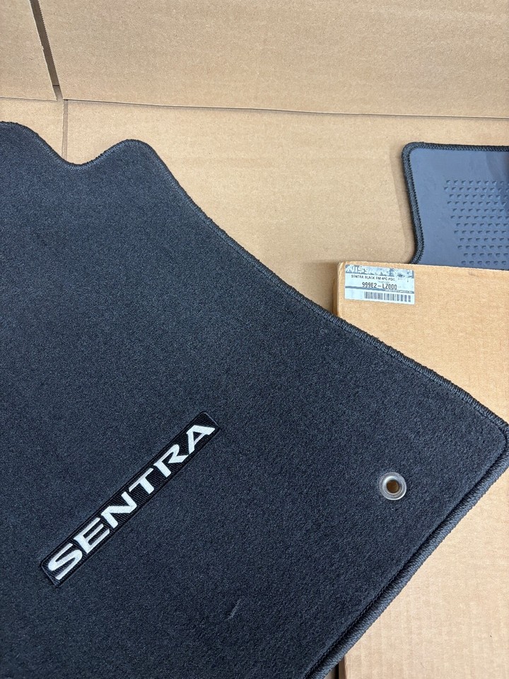 NEW Genuine OEM Nissan Sentra 1320 Black Carpet Floor Mat 4 pc Set