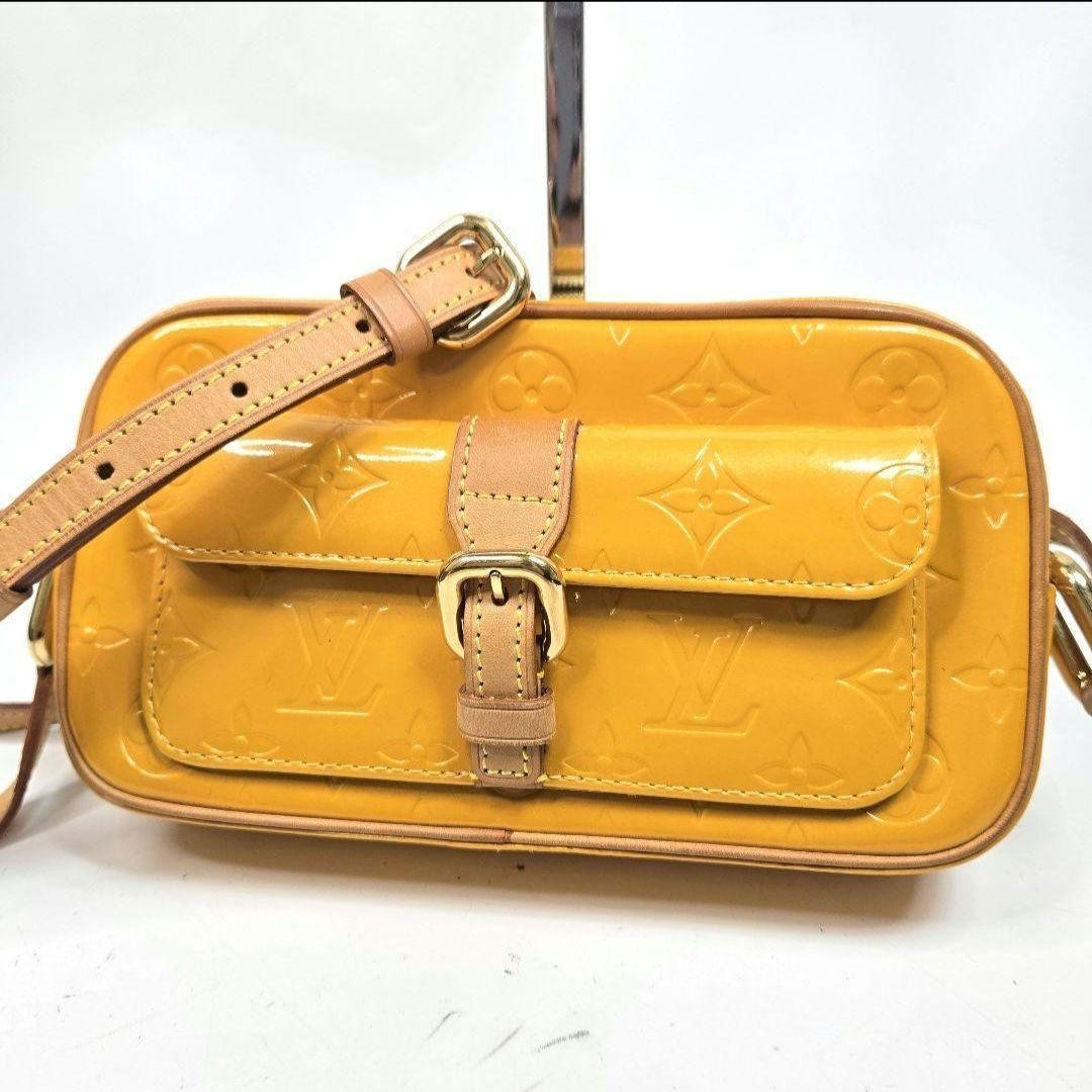 Louis Vuitton Monogram Vernis Christie MM Crossbody Bag Preowned Enamel Finish