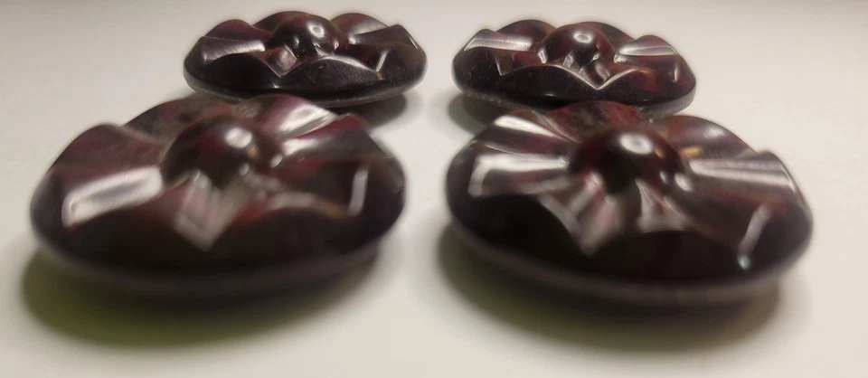 Vintage Carved Bakelite Style Maroon Shank Buttons Set of 4 Art Deco 1 Inch - Image 4 of 4
