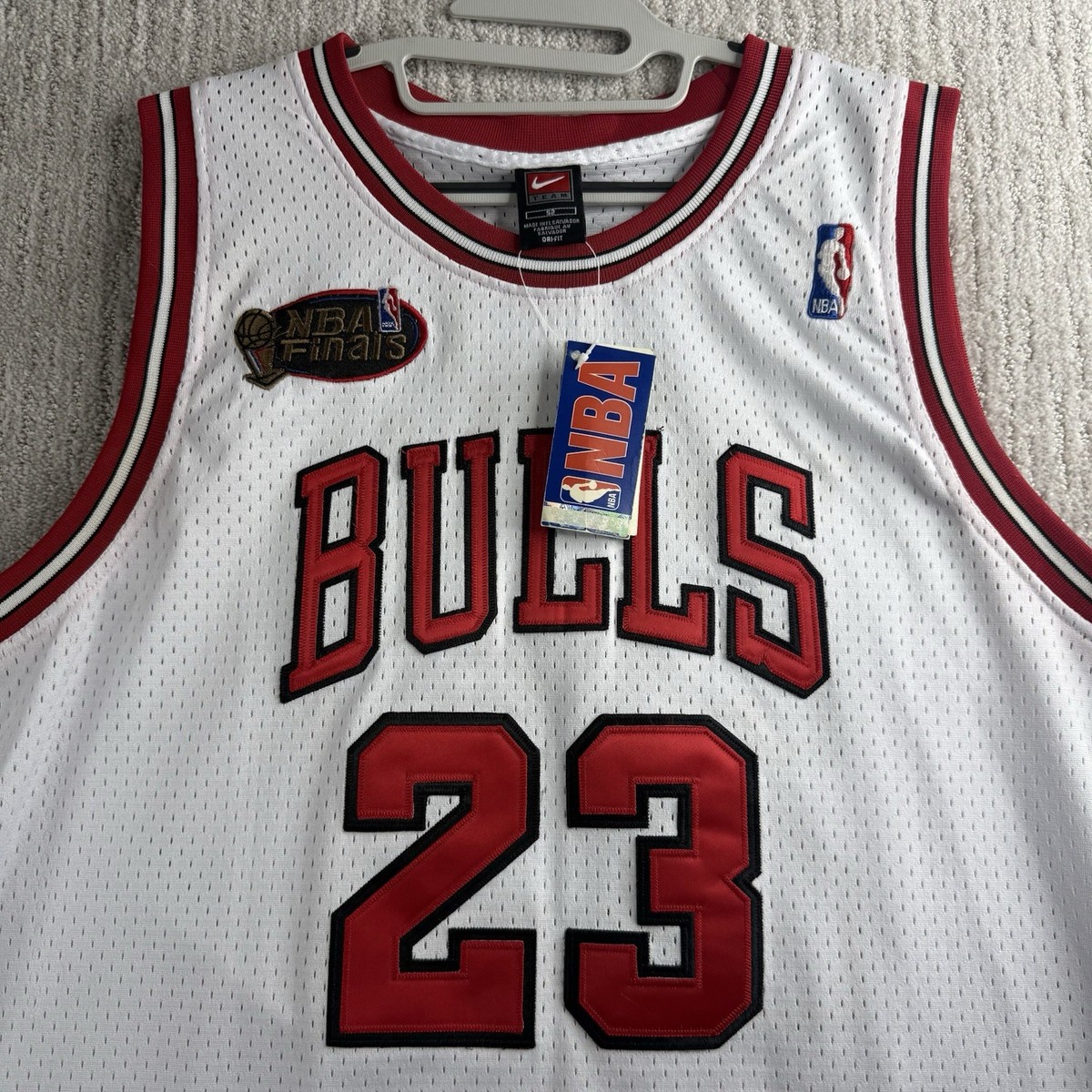 VTG Michael Jordan 97-98 Chicago Bulls NBA Finals Nike Authentic