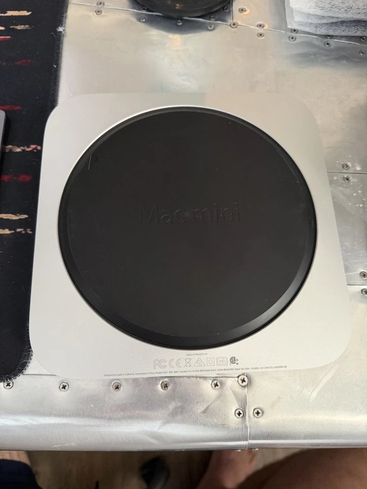 Apple Mac mini A1347 2014 2.6 GHz Core i5 (I5-4278U) 8GB RAM 1TB HDD - Image 4 of 4