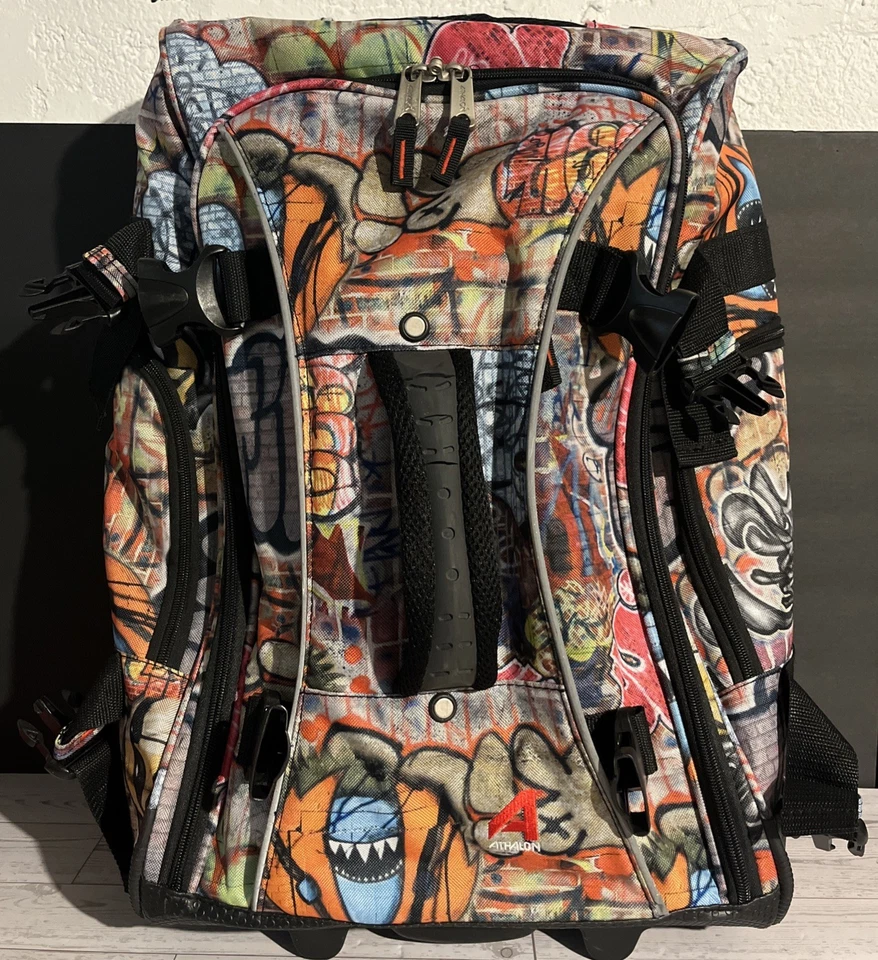 ATHALON Bolsa de Lona con Ruedas Maleta Equipaje Bolsa de Graffiti Estilo Años 90 22”x16” Foto 3 de 4