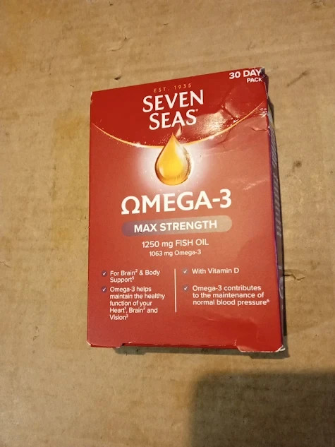 Seven Seas Omega 3 Fish Oil Max Strength Vitamin D 30 Capsules New