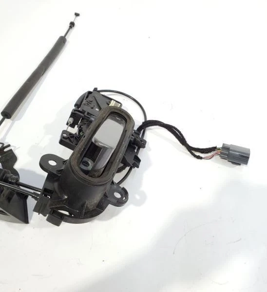 Charcoal Left Exterior Door Handle With Actuator OEM 16 17 18 19 Jaguar F Type - Image 3 of 4