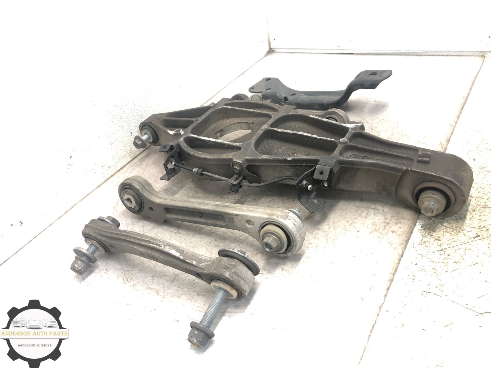 Maserati Levante 2017-2022 Rear Left Control arms Set