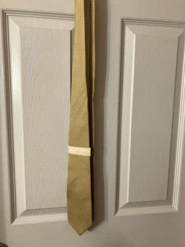 100% Silk Michael Kors Yellow Diamond Geometric Tie