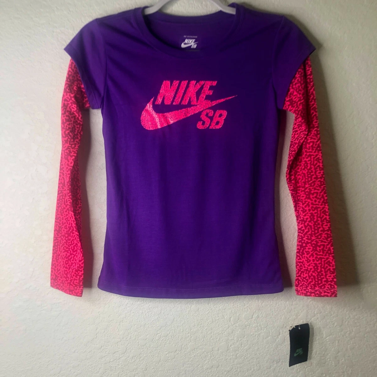 NWT NIKE SB Skateboarding Hyper Grape GIRL S M LONG SLEEVE T Shirt