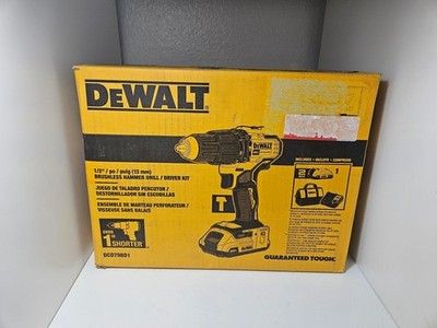 NEW DeWalt 20V MAX 1/2'' Brushless Compact Hammer Drill/Driver Kit DCD798D1