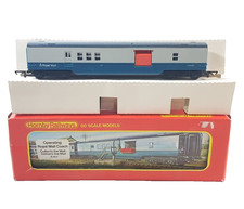 HORNBY R404, OO, BR BLUE GREY, OPERATING ROYAL MAIL COACH, EXCELLENT CONDITION