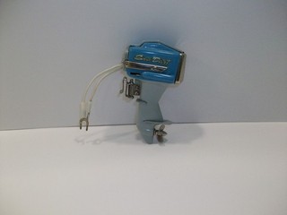 VINTAGE 1950's K&O ELECTRIC SEA DART TOY OUTBOARD MOTOR