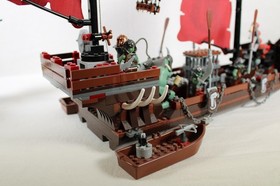 LEGO Castle Fantasy Era Troll Warship 7048 Mostly Complete inc Green Dragon READ