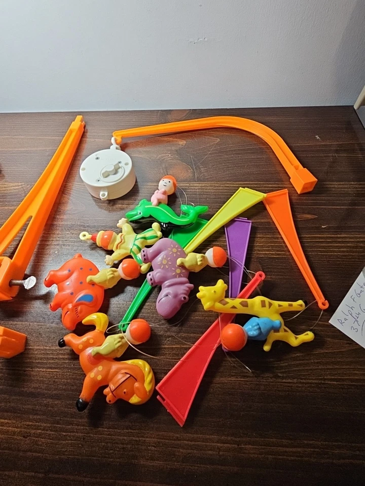 Stahlwood Cuna Móvil Circo Luz Plástico Animales Payaso 1968 Juguete Raro De Colección Foto 4 de 4