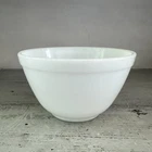Vintage Pyrex Mixing Bowl White True Opal #401 1.5 Pint Unmarked On Bottom