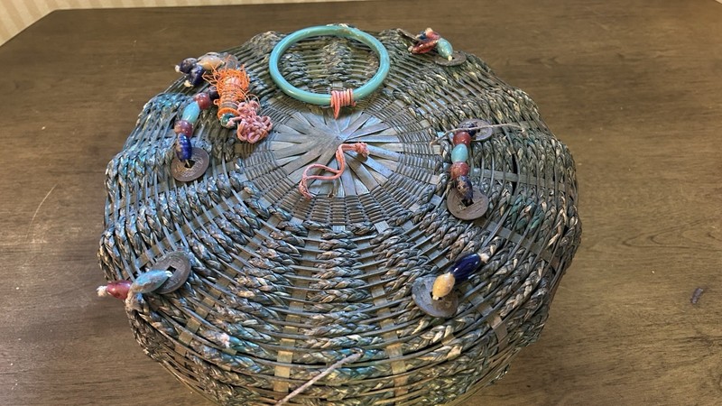 1920’s Vtg. Green Woven Large Chinese Sewing Basket W/ Glass Rings, Beads, 6x12”