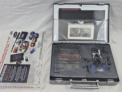 NEW BLADE RUNNER DVD LIMITED EDITION FINAL CUT BRIEFCASE # 62441