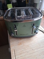 RUSSELL HOBBS STYLEVIA 4 SLICE TOASTER - Sage