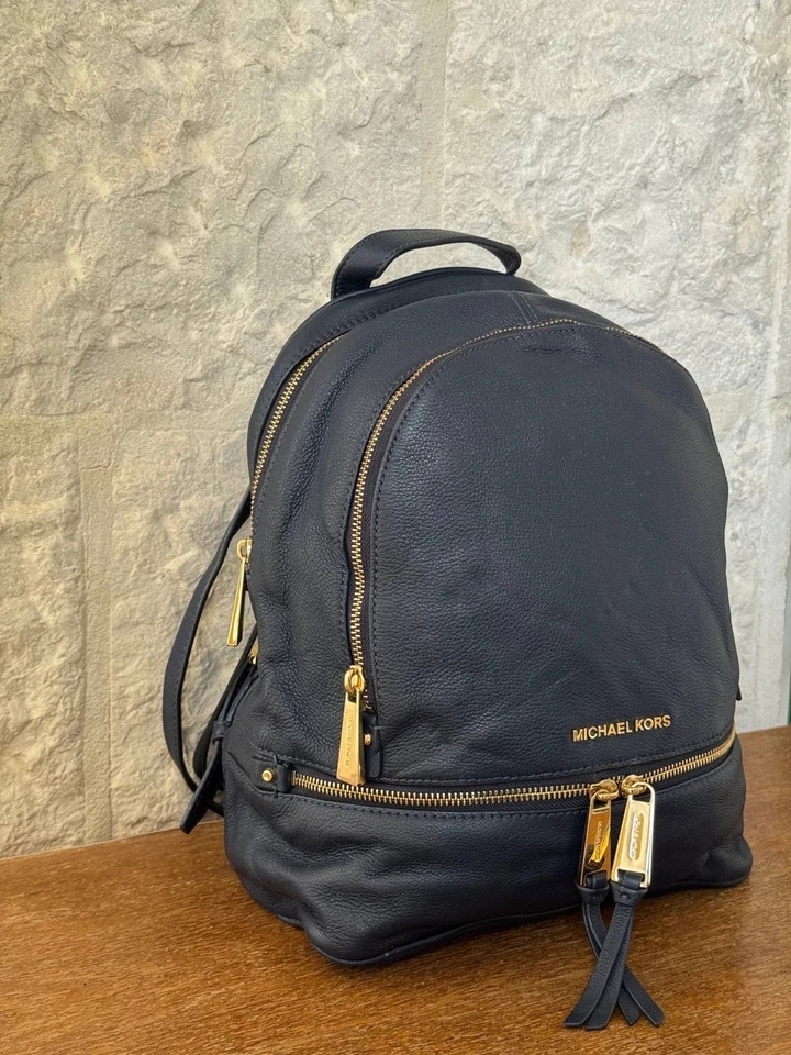 NUEVO CON ETIQUETAS Michael Kors Rhea Mochila con Cremallera Almirante Cuero Azul Marino Dorado Hardware Bolso Tecnológico Foto 4 de 4