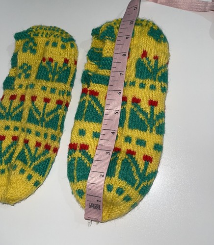 YELLOW MULTI HAND KNITTED GEOMETRIC PRINT LADIES SNICKER ANKLE SOCKS SIZE UK 5/6 - Picture 4 of 9