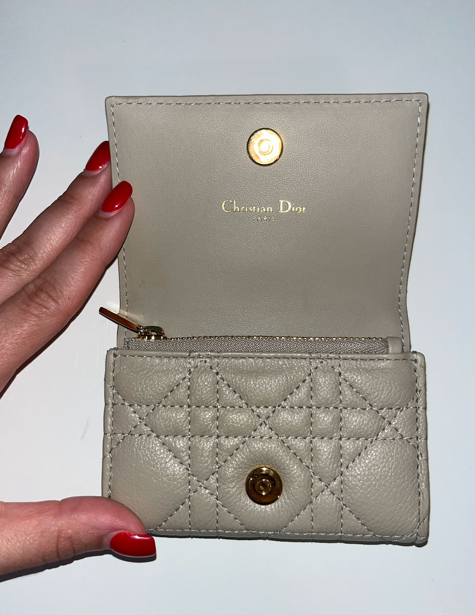 Christian dior caro glycine beige wallet, authentic, amazing