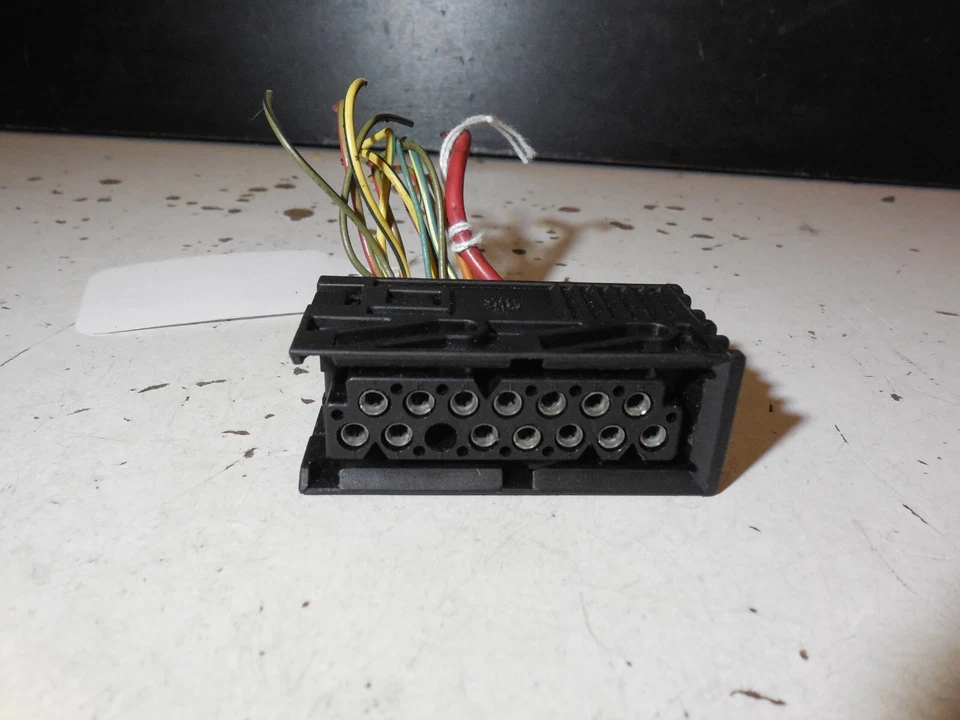 Enchufe conector cableado módulo control luz 1382566 96-00 BMW 528i E39 Foto 2 de 4