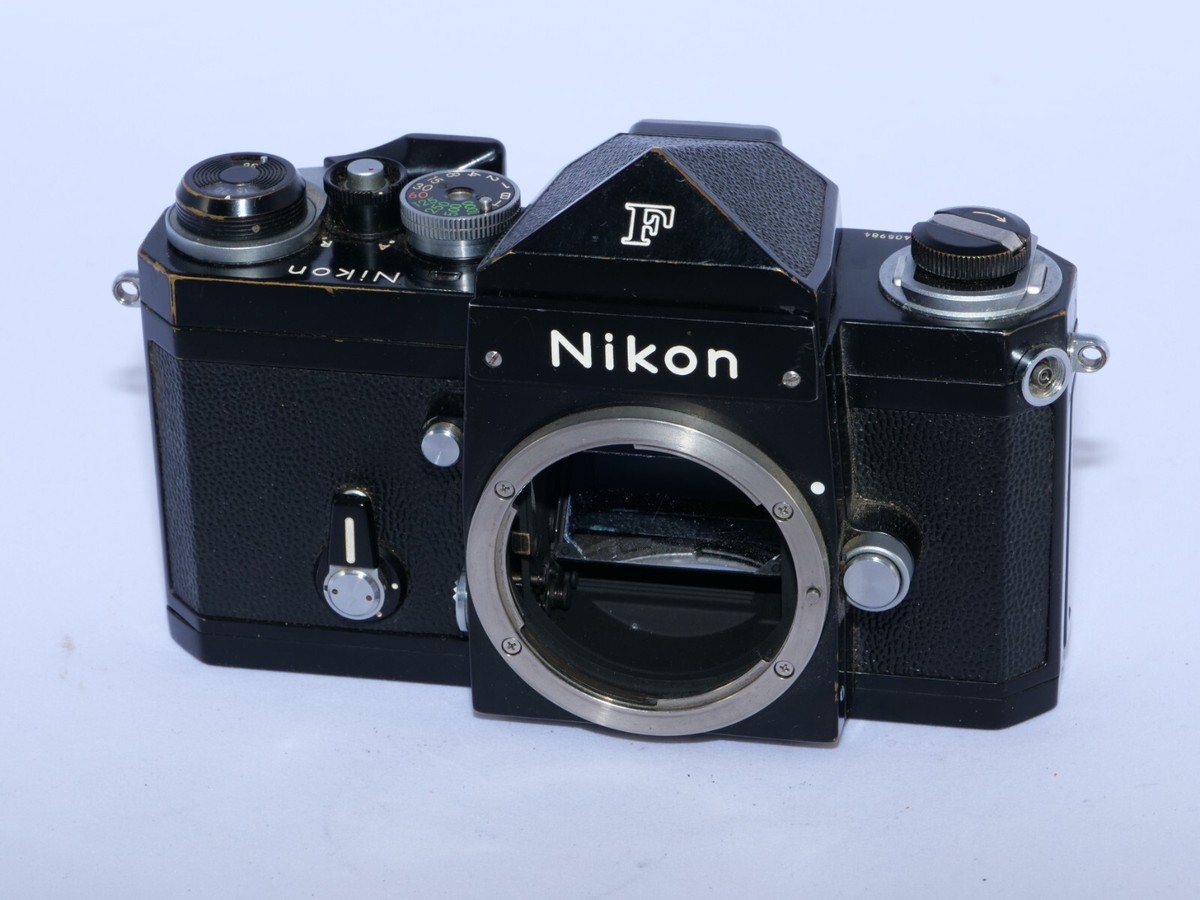 フィルムカメラ Nikon F (Eye Level) apollo - Film tested Vintage black Nikon F APOLLO 35mm SLR Film Camera. Eye Level