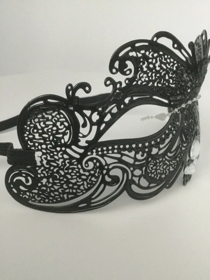‪BNWOT BLACK FILIGREE LACY METAL VENETIAN MASQUERADE PARTY MASK WITH CRYSTALS ‬ - Image 3 of 4