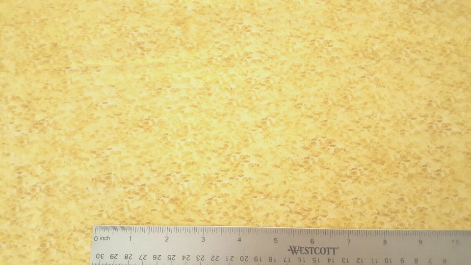 Licuadora amarilla dorada Flopsy Bunnies por Beatrix Potter Quilting Treasures Foto 2 de 3